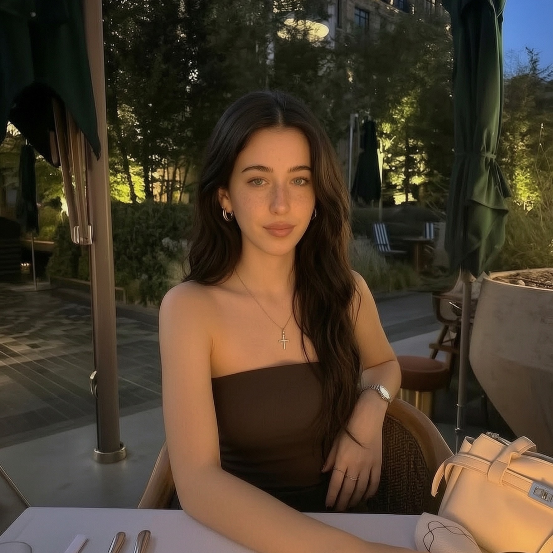 Amira 🖤🦇